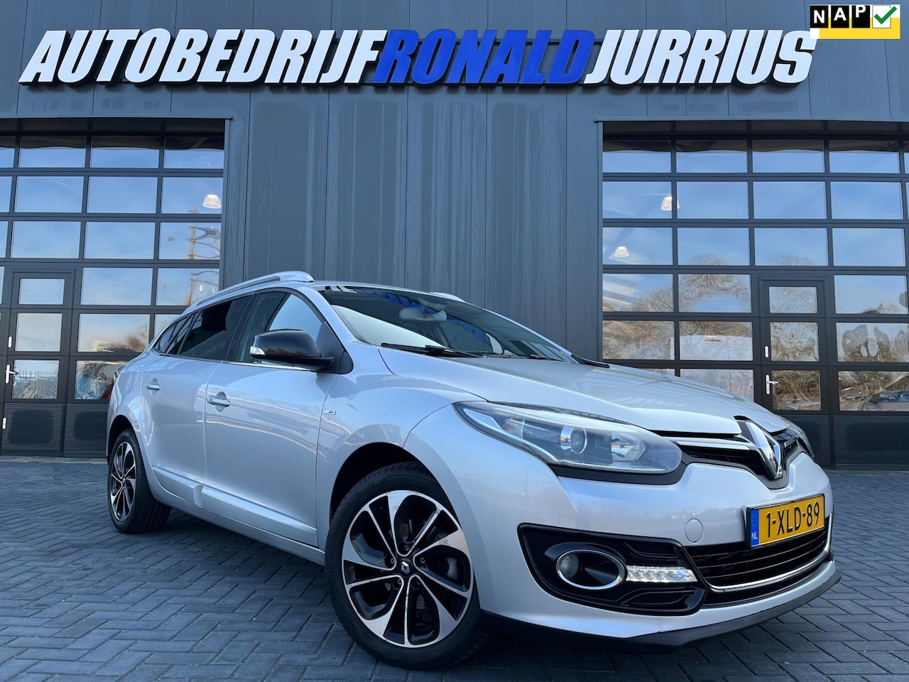 Renault Mégane Estate - 1.2 TCe Bose NL.Auto/Navigatie/Half-Leder/Cruise/Clima/Led/17Inch - AutoWereld.nl