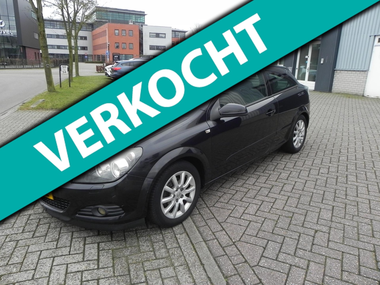 Opel Astra GTC - 1.6 Temptation Automaat inruilkoopje - AutoWereld.nl