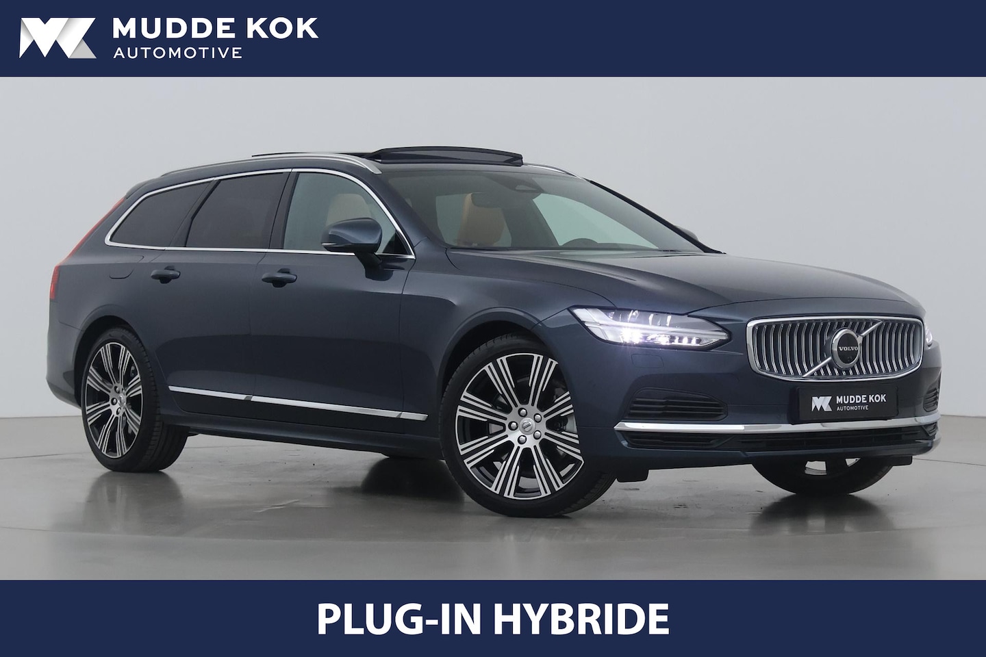 Volvo V90 - T8 Plug-in hybrid Ultra Bright | Bowers&Wilkins | Luchtvering Achter | Head-Up | Massage+V - AutoWereld.nl