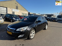 Opel Astra - 1.4 Turbo Edition Airco Bj:2011 NAP