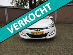 Hyundai i30 - led airco 1.4 airco 5rs