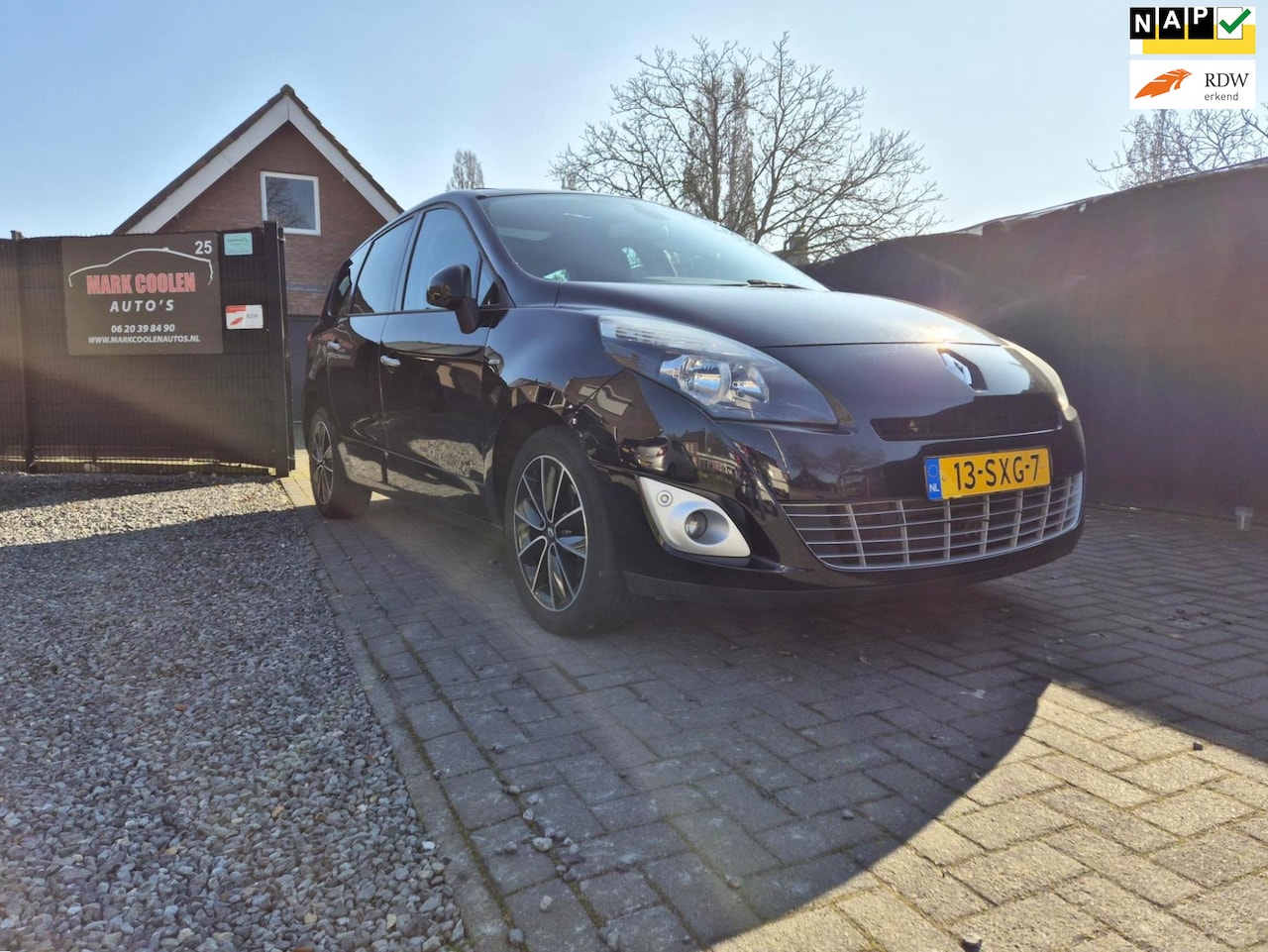 Renault Grand Scénic - 2.0 Bose 7p. Automaat Panodak Navi Clima Cruise - AutoWereld.nl