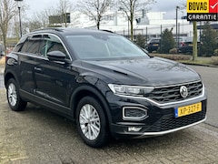 Volkswagen T-Roc - 1.5 TSI Style ..Led..Panoramadak