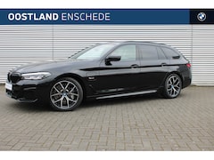 BMW 5-serie Touring - 530e xDrive High Executive M Sport Automaat / Panoramadak / Sportstoelen / Active Cruise C