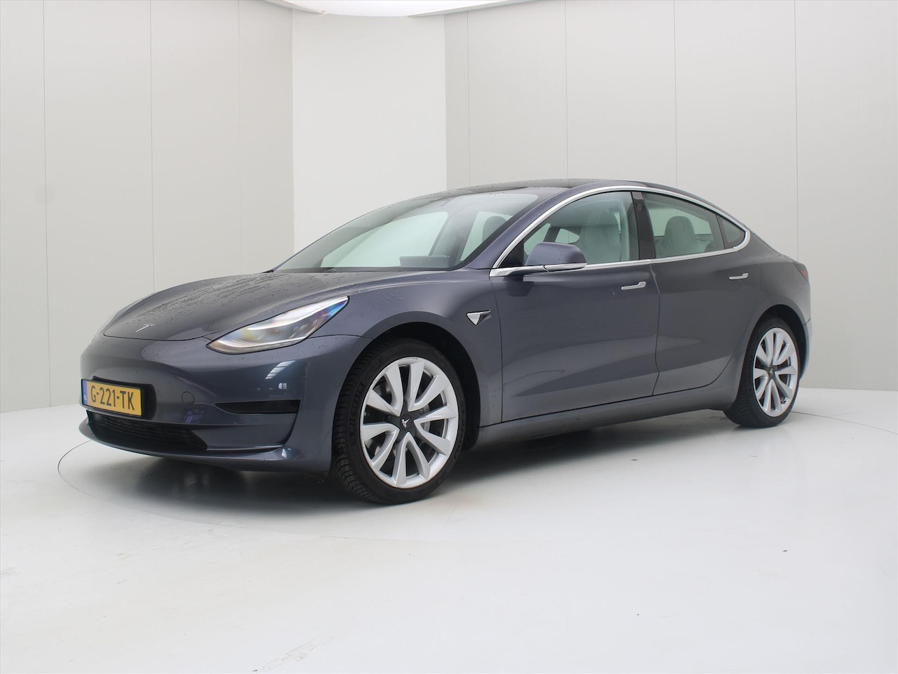 Tesla Model 3 - Standard RWD Plus [ AUTOPILOT+19" LMV+60 kWh+PREMIUM AUDIO ] - AutoWereld.nl