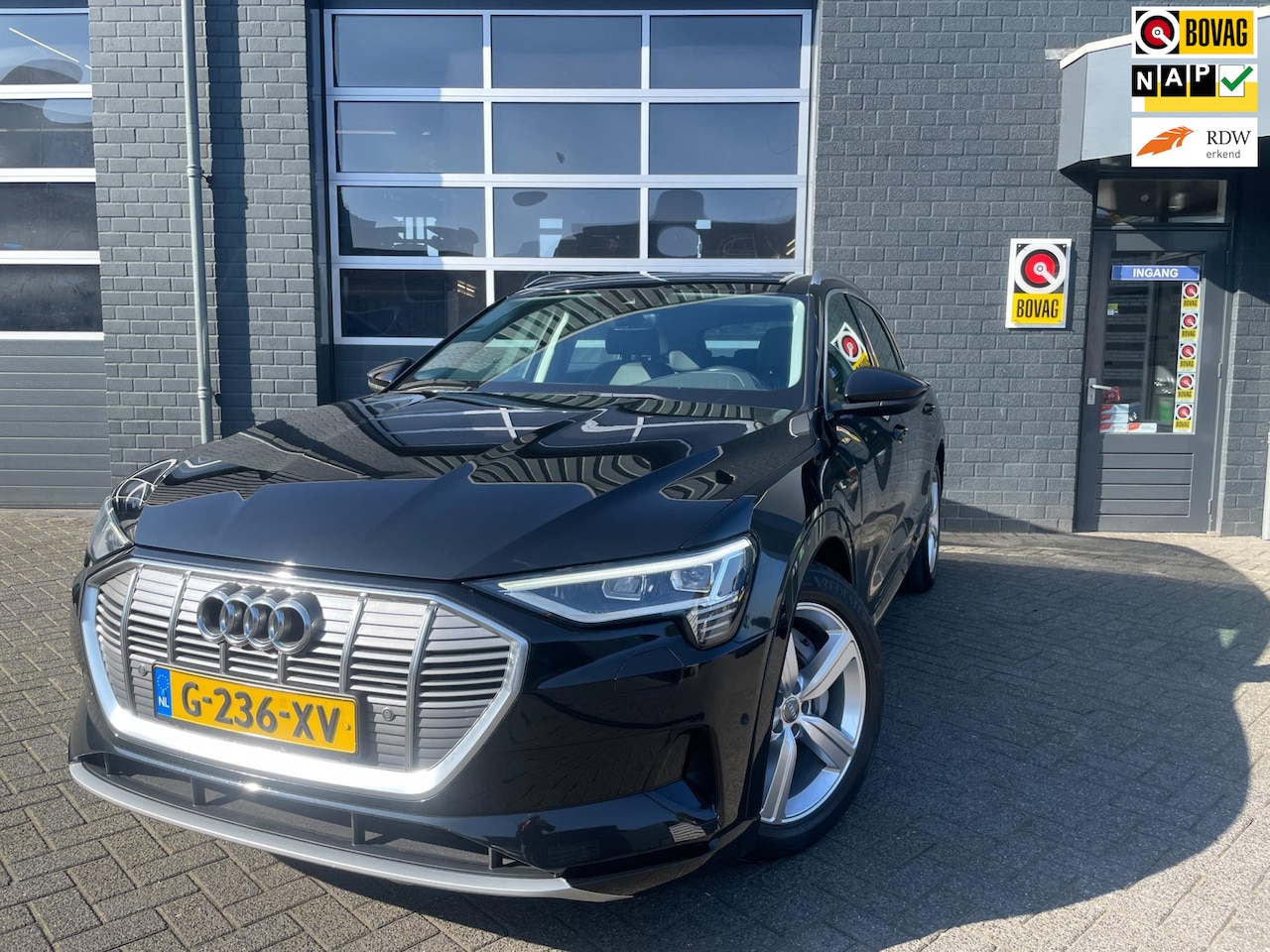 Audi e-tron - 50 Quattro 71 kWh |AFN.TREKHAAK|LEDER|PANO|STOELVERW.|ACC|CARPLAY|1e EIG.|NL-AUTO|INCL. BT - AutoWereld.nl