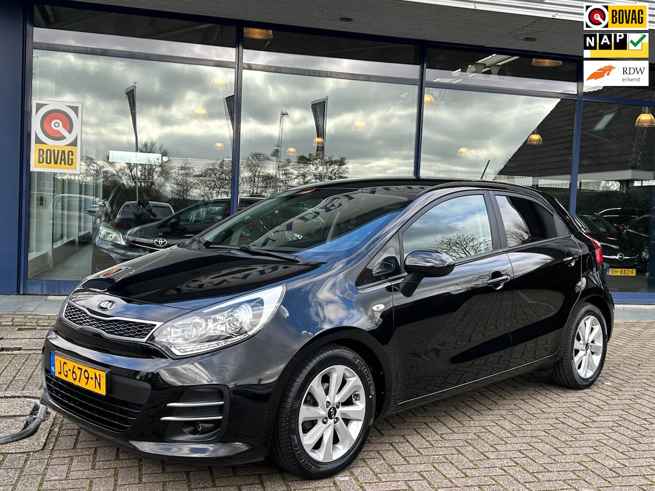 Kia Rio - 1.2 CVVT DynamicLine 5Drs Navi Camera Airco LM-Velgen NAP NL-Auto Volledig Dealeronderhoud - AutoWereld.nl