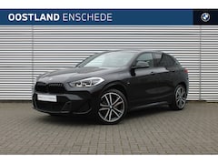 BMW X2 - xDrive25e High Executive M Sport Automaat / Sportstoelen / Stoelverwarming / LED / Park As