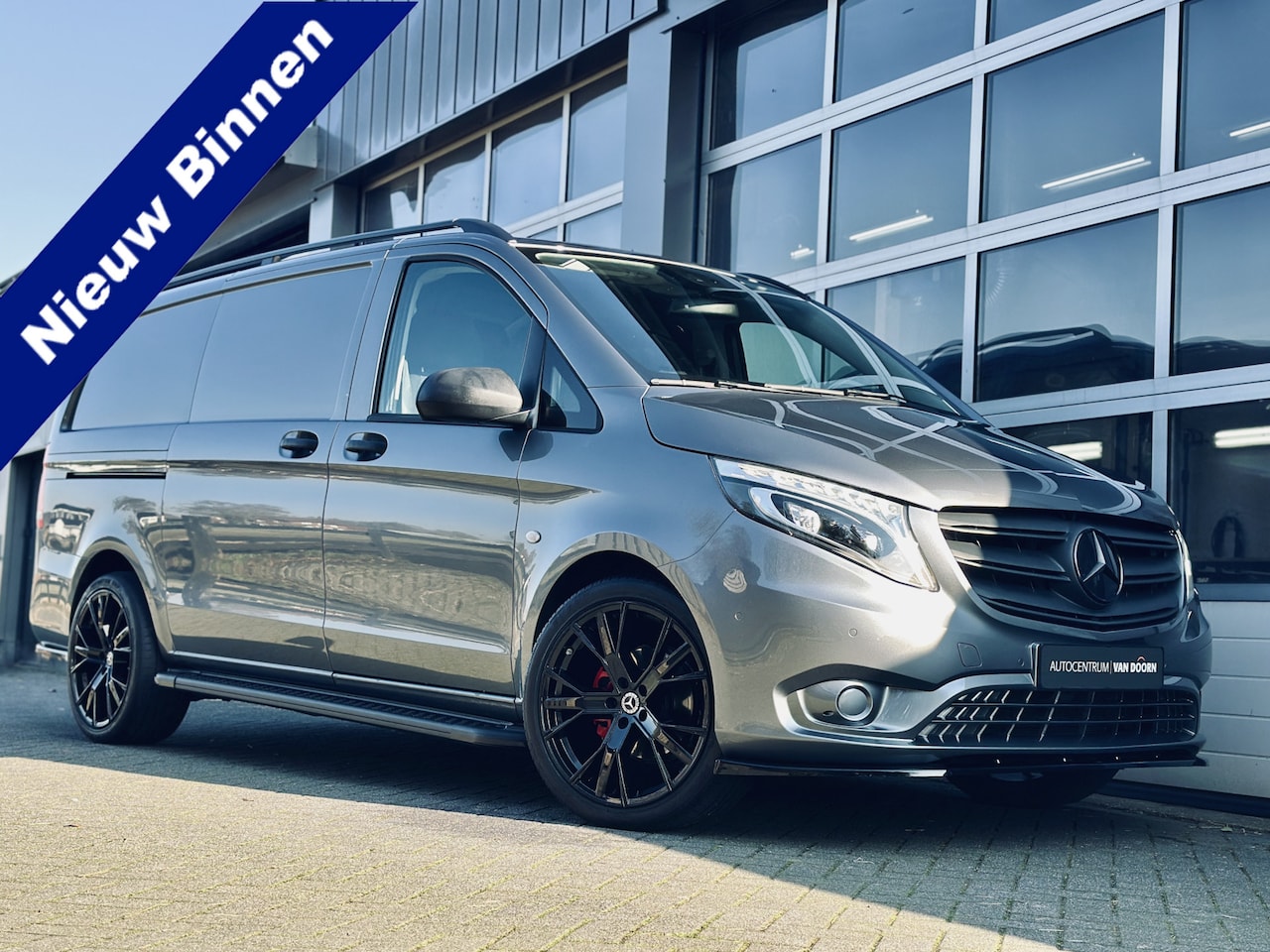 Mercedes-Benz Vito - 114 CDI | Automaat | Lang | Exclusive | LED | Spoilerset | Trekhaak afneemb. | Stoeleverw. - AutoWereld.nl