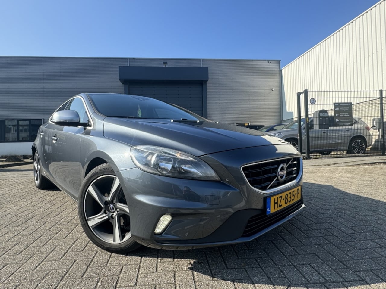 Volvo V40 - 1.6 D2 R-Design Navigatie|Clima 2013 - AutoWereld.nl