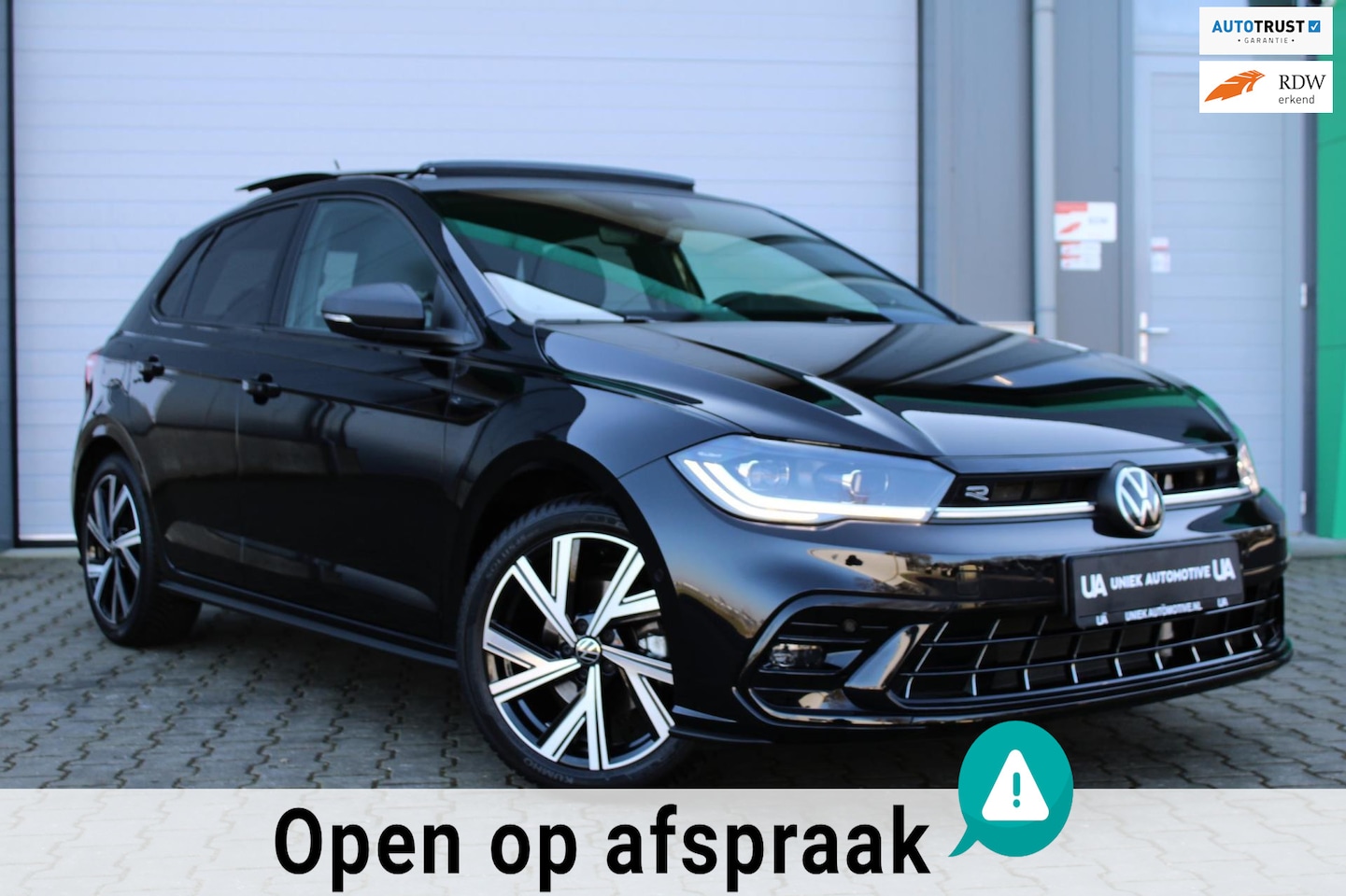 Volkswagen Polo - 1.0 TSI DSG 110PK HIGHLINE BUSINESS R | 3XR-LINE | PANO | CAMERA | CARPLAY | NAVI | KEYLES - AutoWereld.nl