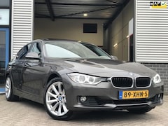 BMW 3-serie - 320i High Executive|AUTOMAAT|LED|XENONLEDER|LM-VELGEN