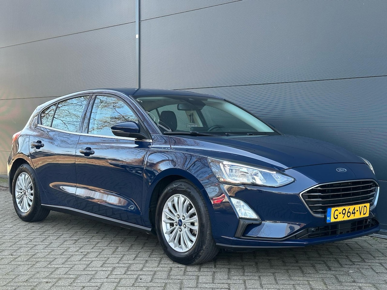 Ford Focus - 1.0 EcoBoost Titanium Business 1STE EIGEN / NAVI / CARPLAY / CRUISE / PDC / BTW - AutoWereld.nl