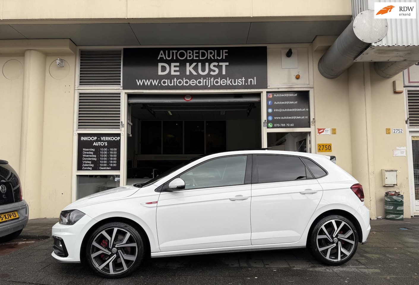 Volkswagen Polo - 2.0 TSI GTI DSG 2018 PANO ACC Cam - AutoWereld.nl