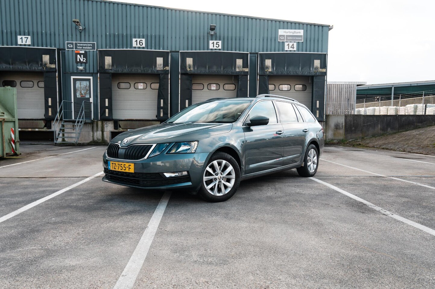 Skoda Octavia Combi - 1.0 TSI Ambition Business Tech | STOELVERW. | LM VELGEN - AutoWereld.nl