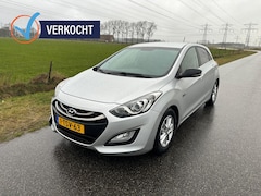 Hyundai i30 - 1.6 GDI Go CAMERA | NAVI | DEALER ONDERHOUDEN