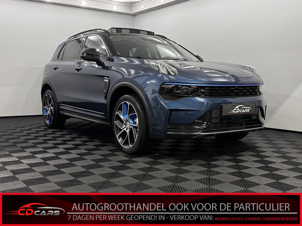 Lynk & Co 01 - 1.5 Pano, 360 Camera, Navi, Virtual desk, Keyless start, Elektrische achterklep - AutoWereld.nl