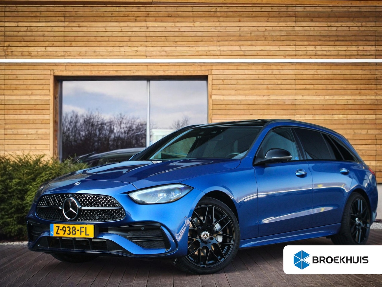 Mercedes-Benz C-klasse Estate - 300 e AMG Line | Night-Pakket | 360 Camera | Massage | Panoramadak | Adaptive Cruise | Dig - AutoWereld.nl