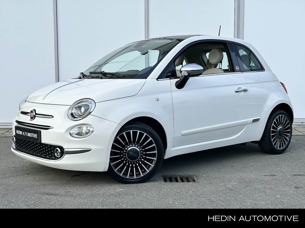 Fiat 500 - Turbo 80pk Society Edition | NAVI | PANODAK | CLIMATE CONTROL | 16" LMV | PARKEERSENSOREN - AutoWereld.nl