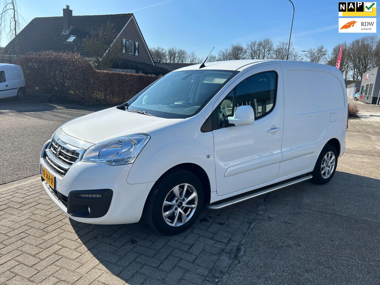 Peugeot Partner - 120 1.6 HDi 90 L1 Première 120 1.6 HDi 90 L1 Première - AutoWereld.nl