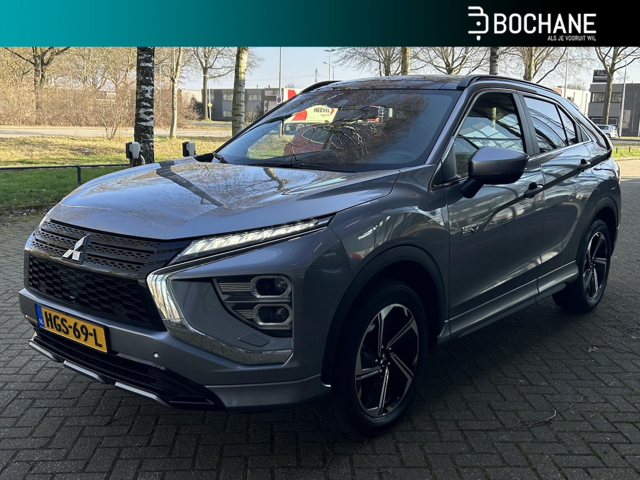 Mitsubishi Eclipse Cross - 2.4 PHEV Instyle | Panoramadak | Camera | Stoelverwarming | Elektrisch Verstelbare Stoelen - AutoWereld.nl