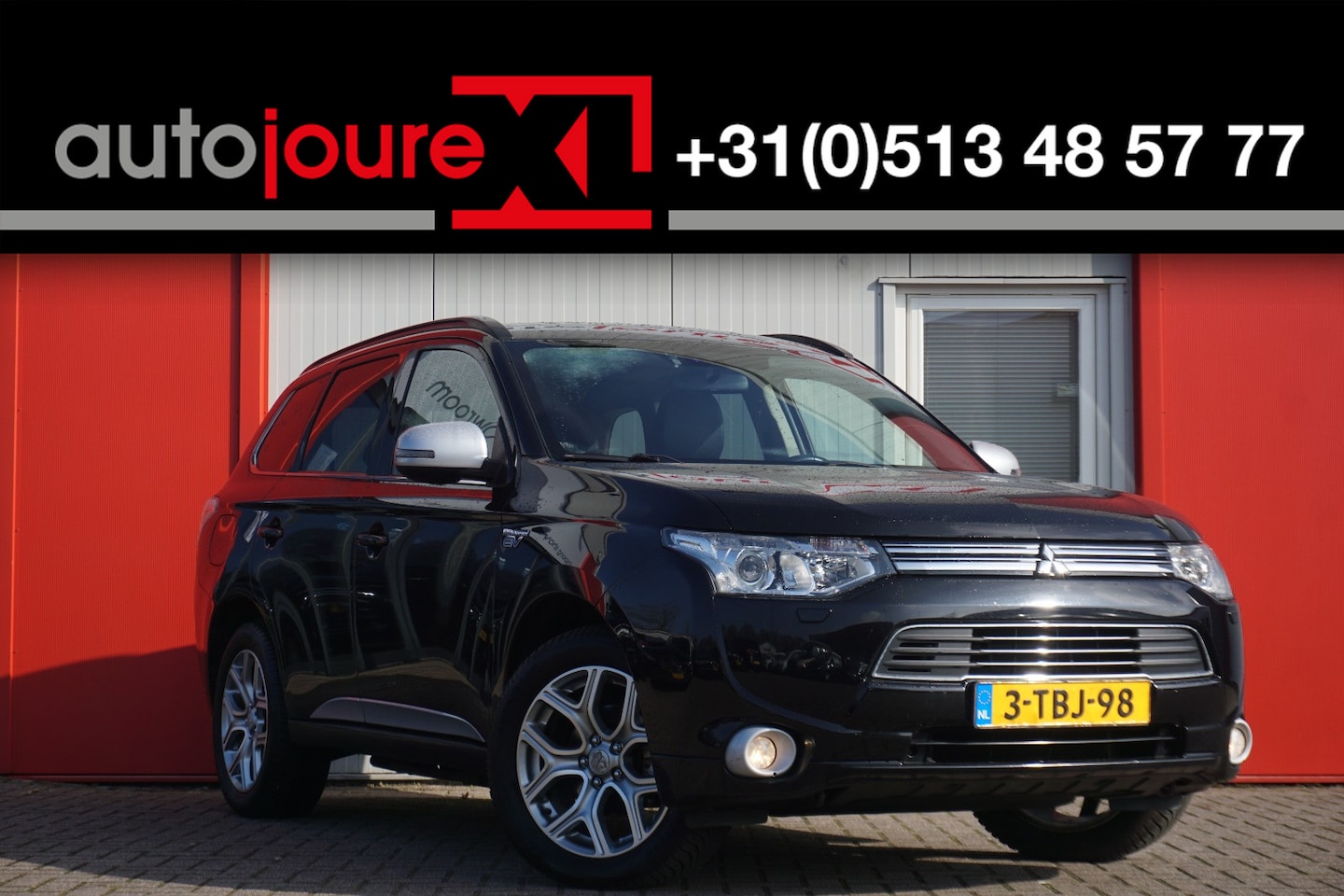 Mitsubishi Outlander - 2.0 PHEV Instyle | Schuif-/kanteldak | Camera | Leder | Origineel NL | - AutoWereld.nl