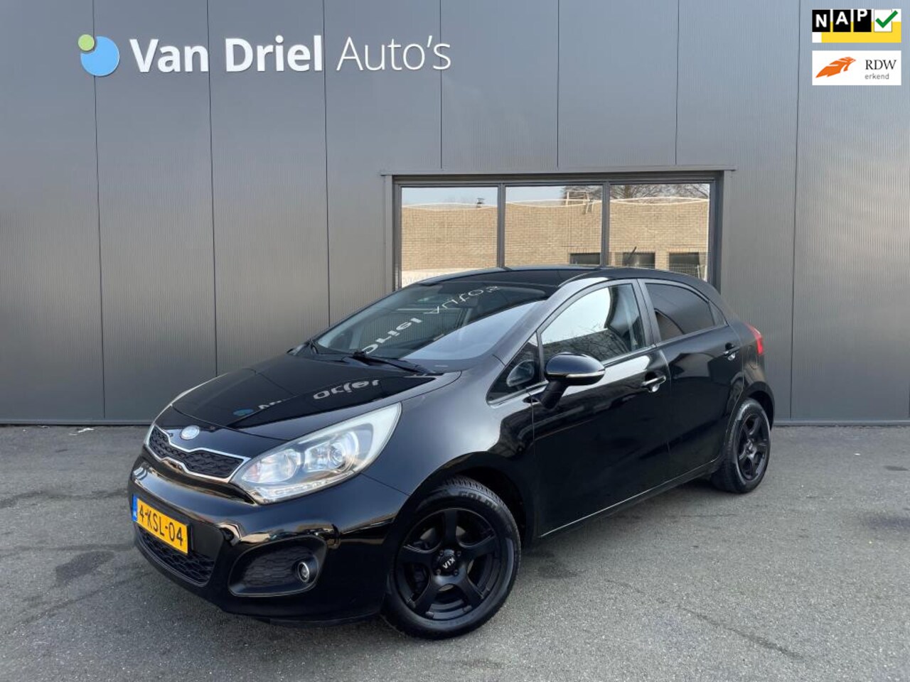 Kia Rio - 1.2 CVVT Plus Pack / Airco / Navigatie! - AutoWereld.nl