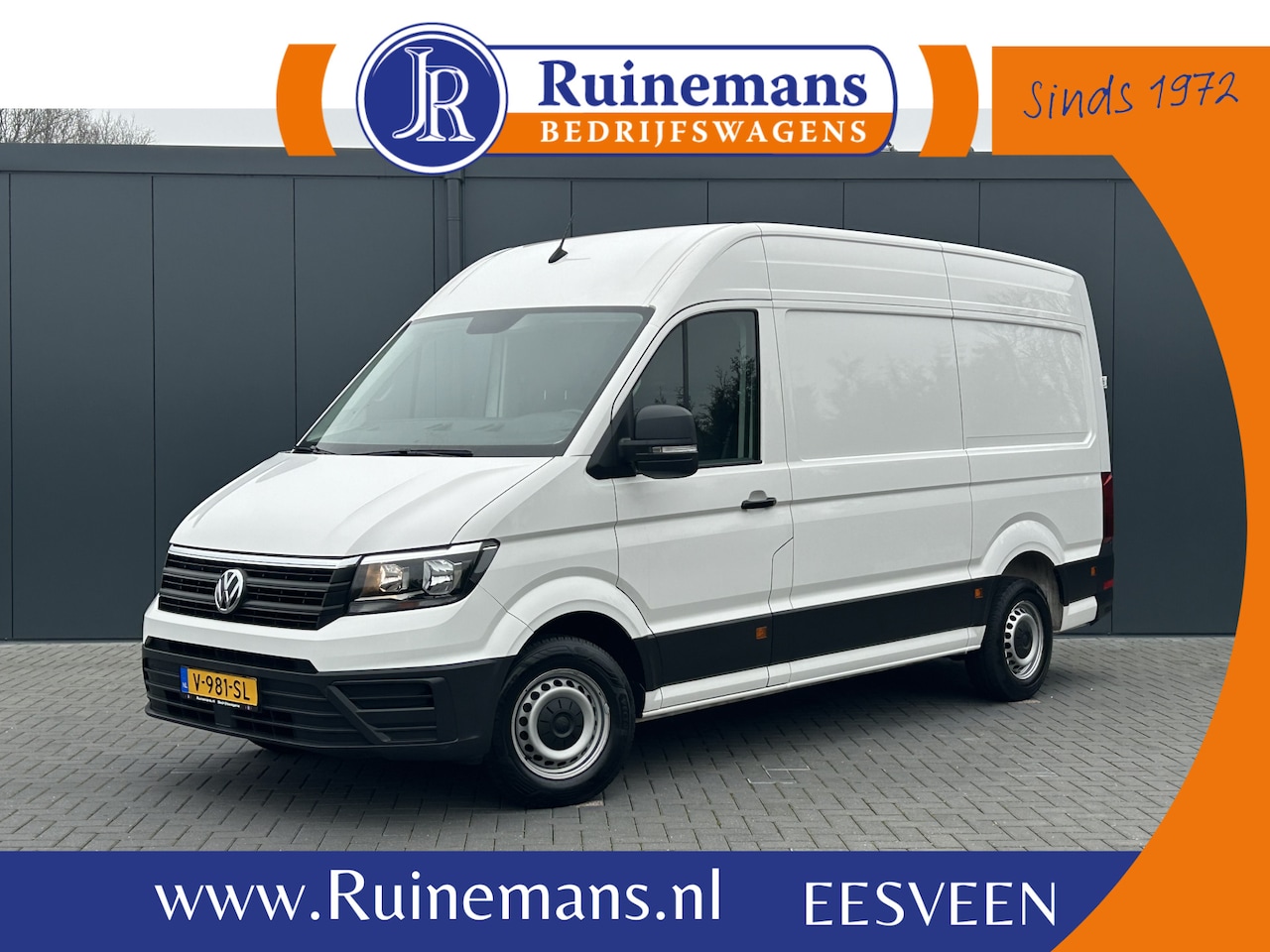 Volkswagen Crafter - 35 2.0 TDI 141 PK / L3H3 / 1e EIGENAAR / AIRCO / CRUISE CONTROL / 3.000 KG AHG / BIJRIJDER - AutoWereld.nl