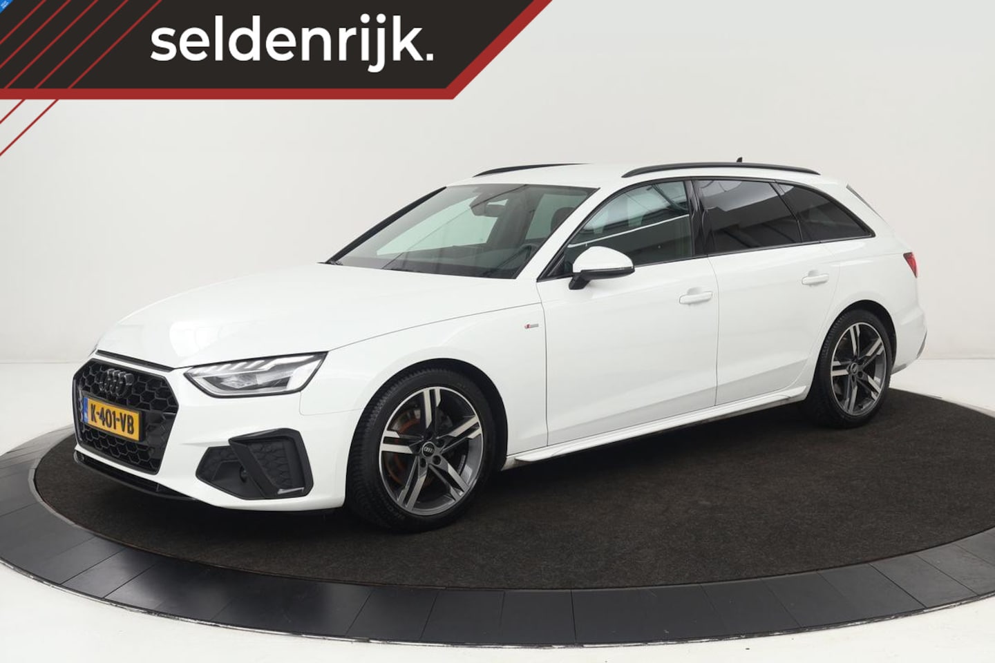 Audi A4 - 35 TFSI S edition | Carplay | Virtual Cockpit | Zwart Optiek | Sportstoelen | Navigatie | - AutoWereld.nl