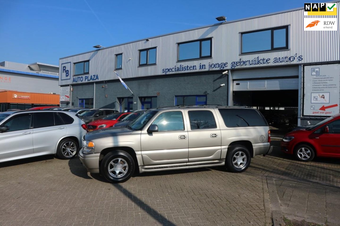 GMC Yukon - 8 PERSOONS / NIEUWE APK / LEUKE YOUNGTIMER ! ! ! - AutoWereld.nl