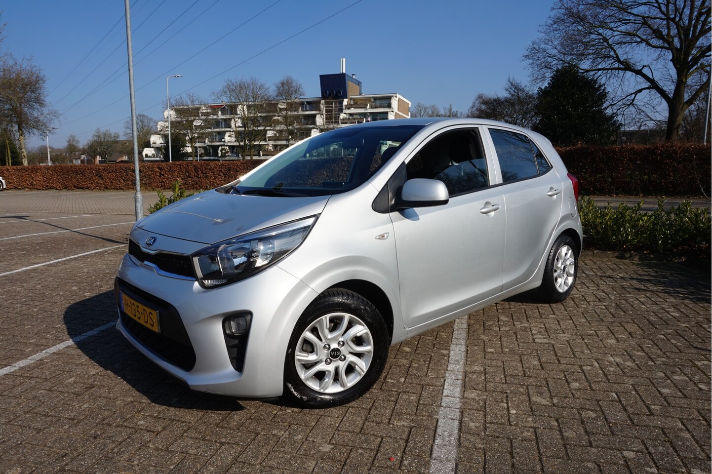 Kia Picanto - 1.0 CVVT DynamicLine cruise/camera 5pers. - AutoWereld.nl