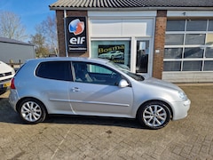 Volkswagen Golf - 1.6 "Turijn" Clima - Cruise - Navi - Apk 12-03-2026