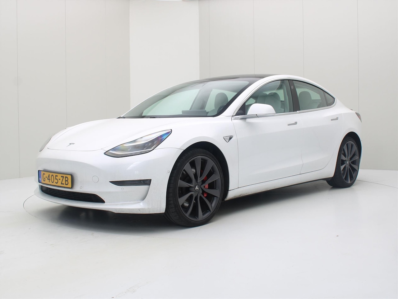 Tesla Model 3 - Performance AWD 486pk 75 kWh [ AUTOPILOT+530KM WLTP+PREMIUM AUDIO ] - AutoWereld.nl