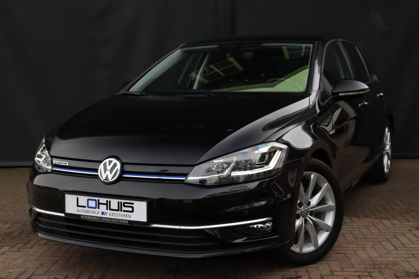 Volkswagen Golf - 1.5TSI Highline | Apple/Android auto | ACC | Voorruitverwarming - AutoWereld.nl