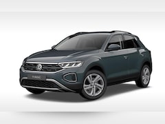 Volkswagen T-Roc - 1.0 TSI Life Edition | Camera | Trekhaak | Parkeersensoren | 17" Lmv |