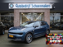 Lynk & Co 01 - 1.5 261PK 6.6Kwh LADEN 360-CAMERA PANO/SCHUIF INFINITY DAB NAVI CARPLAY STOELVERWARMING EL