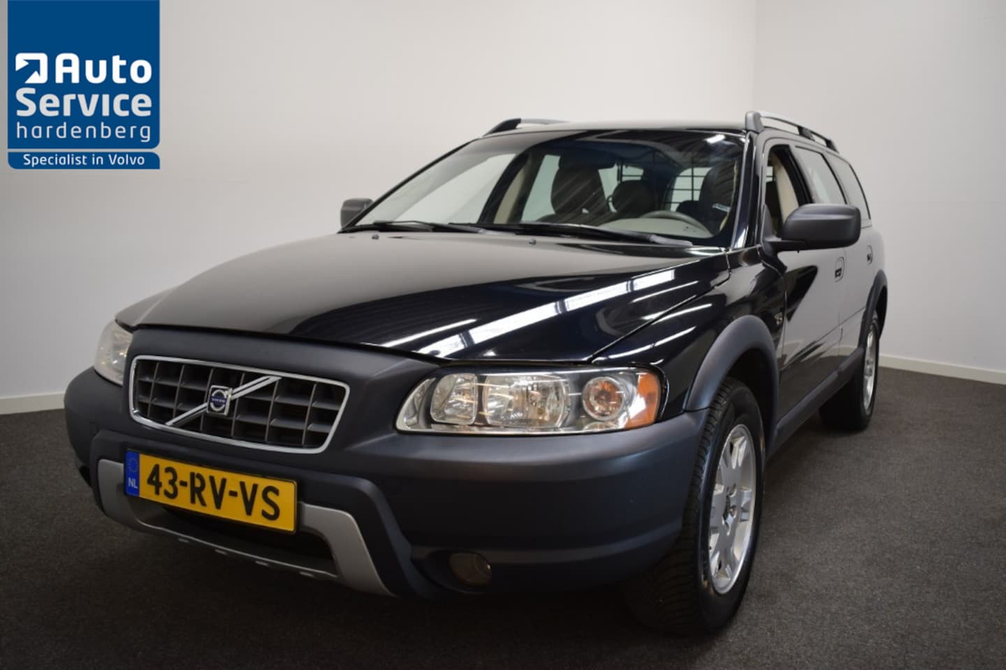 Volvo XC70 - 2.5 T 210pk Kinetic Trekhaak 1800kg/ Cruise/ LMV - AutoWereld.nl