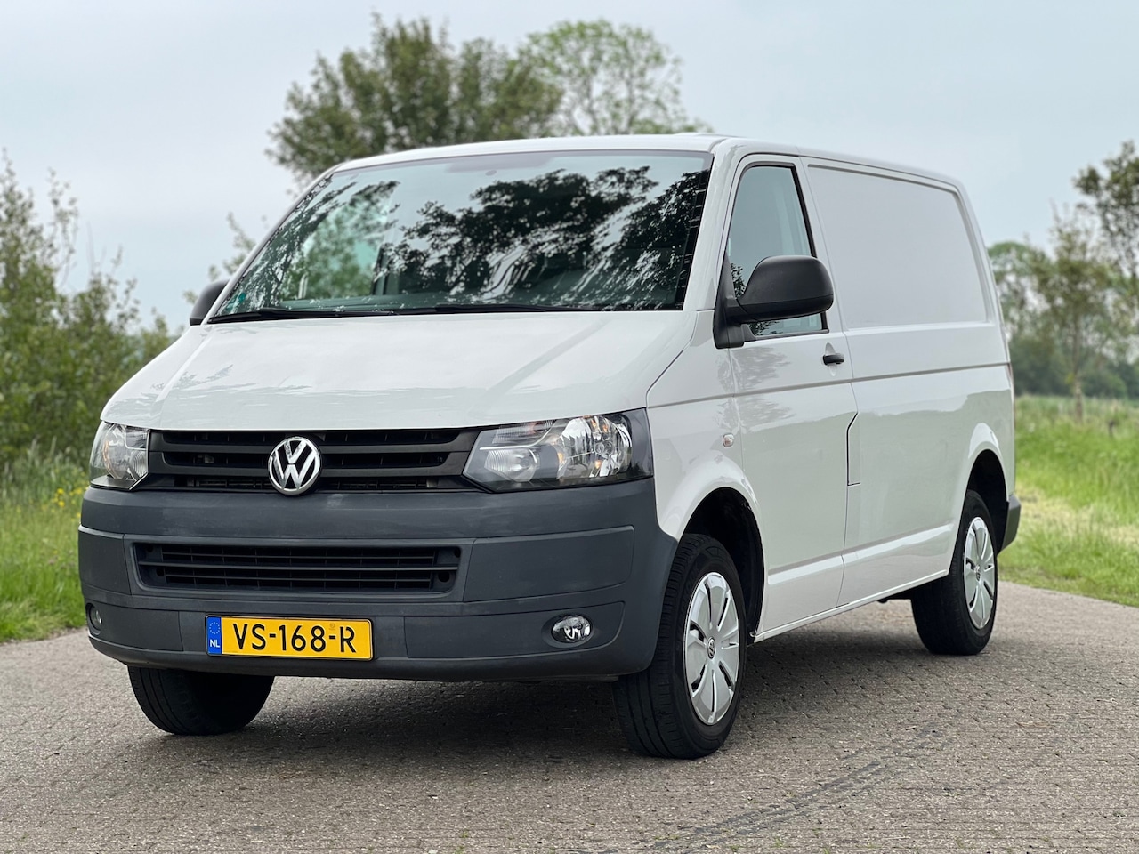 Volkswagen Transporter - 2.0 TDI L1 - H1 //airco//3-zits//140pk - AutoWereld.nl