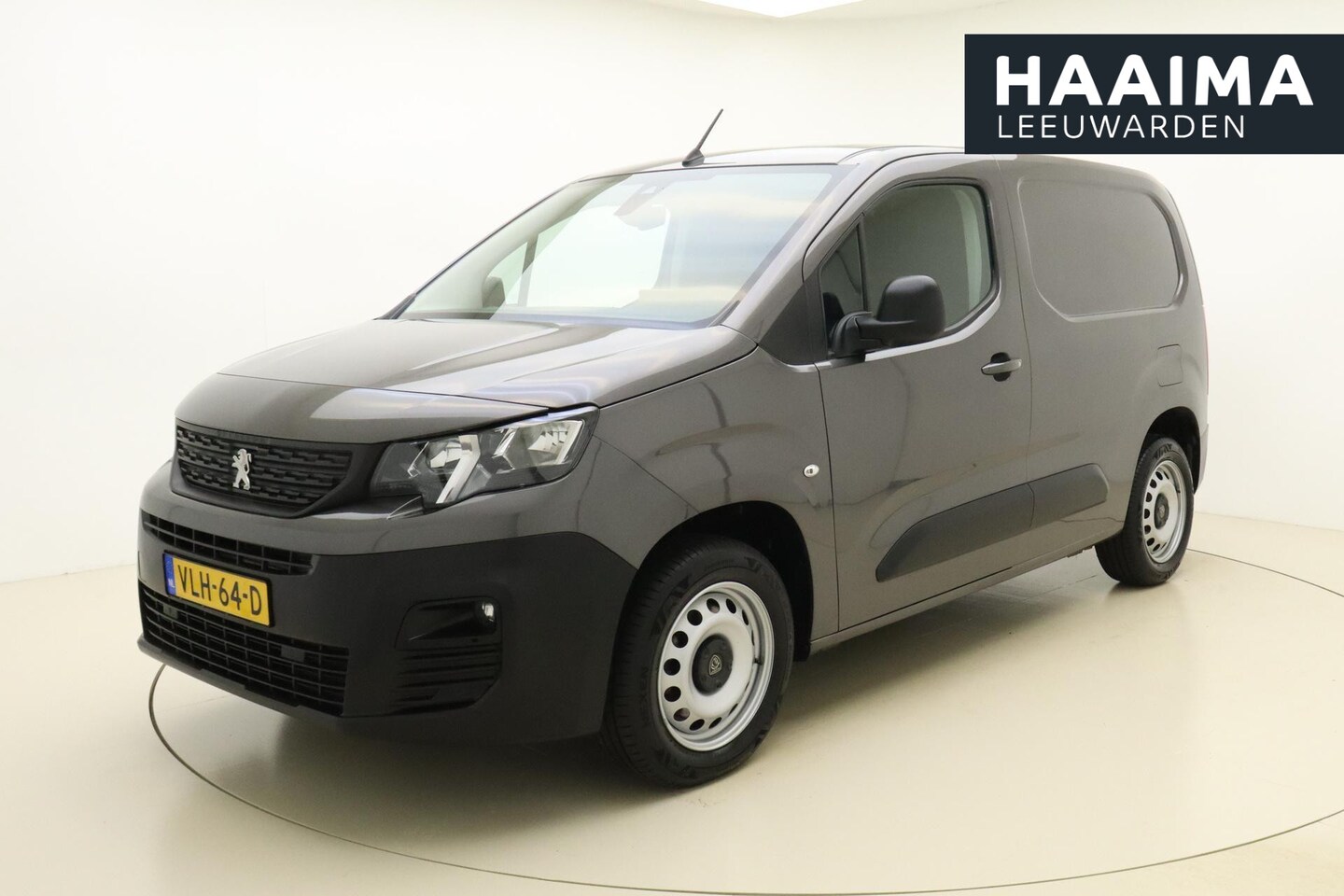 Peugeot Partner - 1.5 130PK Automaat BlueHDI Premium | 3 zits | Achteruitrijcamera | Keyless entry en start - AutoWereld.nl