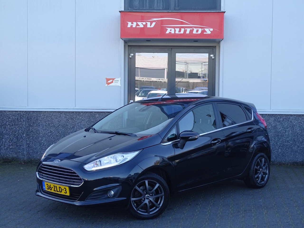 Ford Fiesta - 1.0 EcoBoost Titanium navi LM 4-deurs - AutoWereld.nl