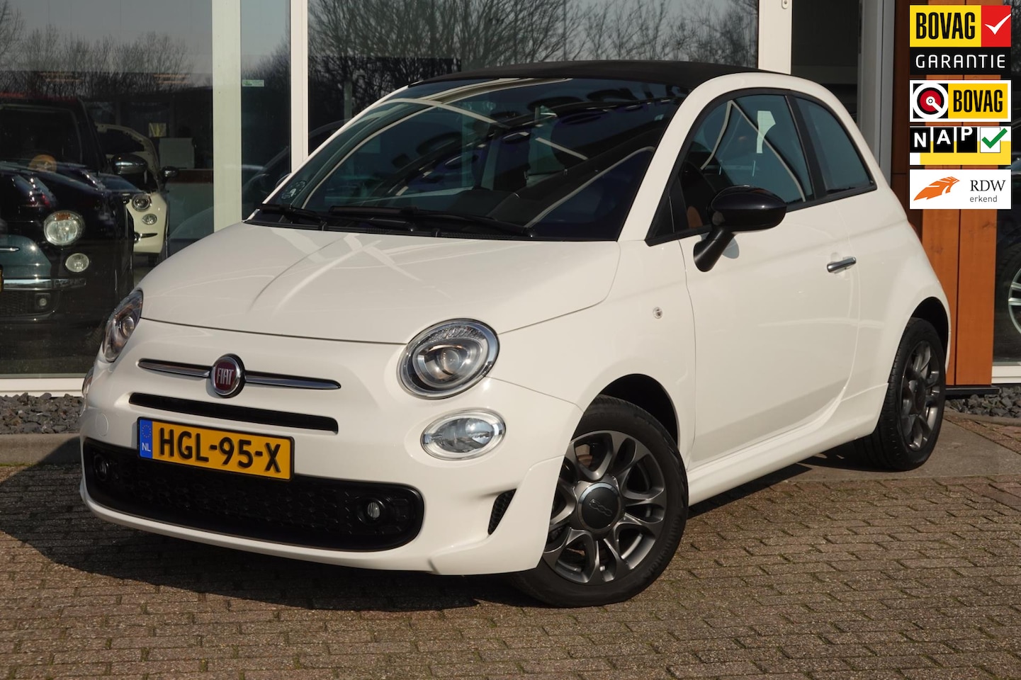 Fiat 500 C - Connect 1.0 MHEV 69PK - AutoWereld.nl