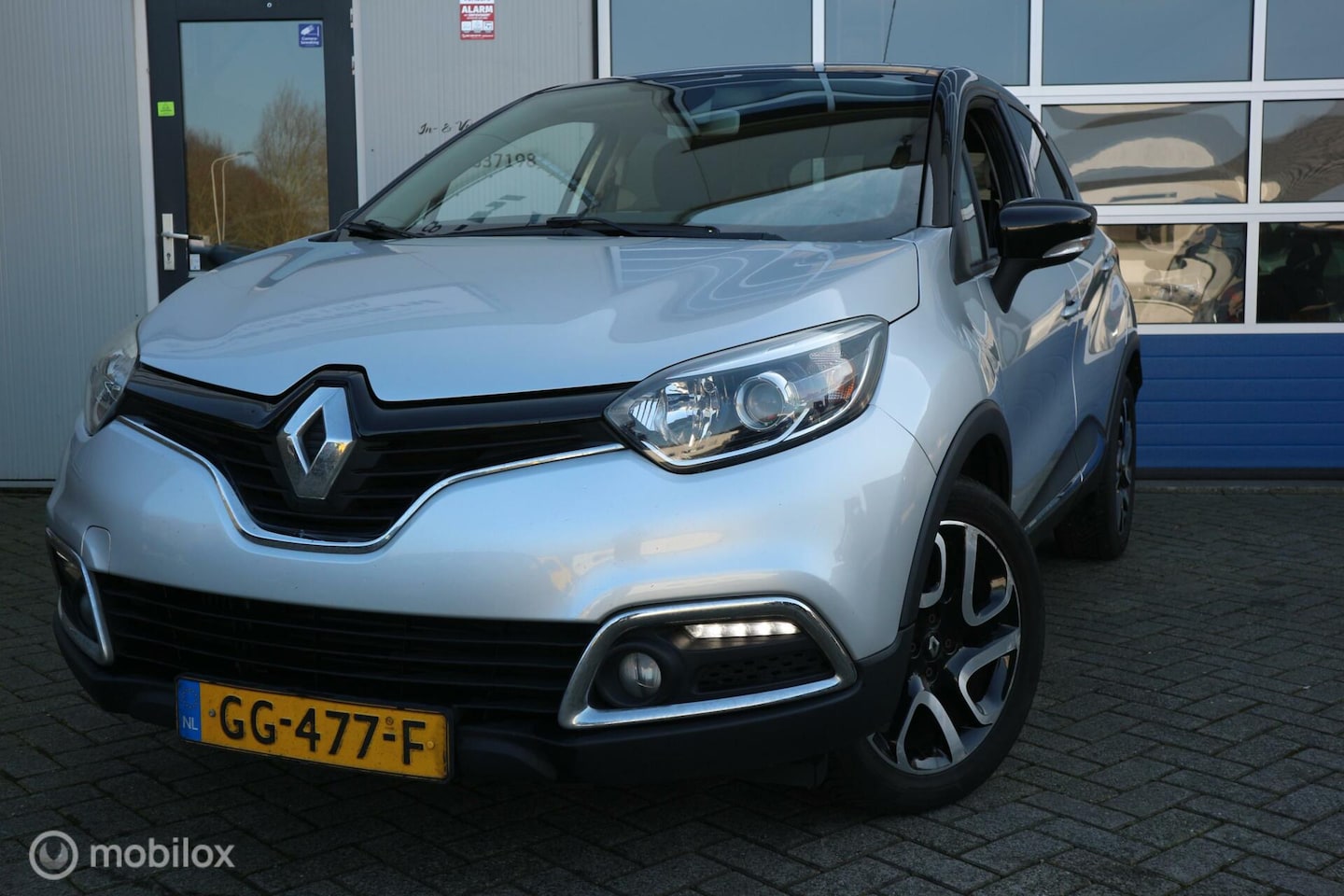 Renault Captur - 1.5 dCi Dynamique AIRCO-ECC/NAVIGATIE/NAP - AutoWereld.nl