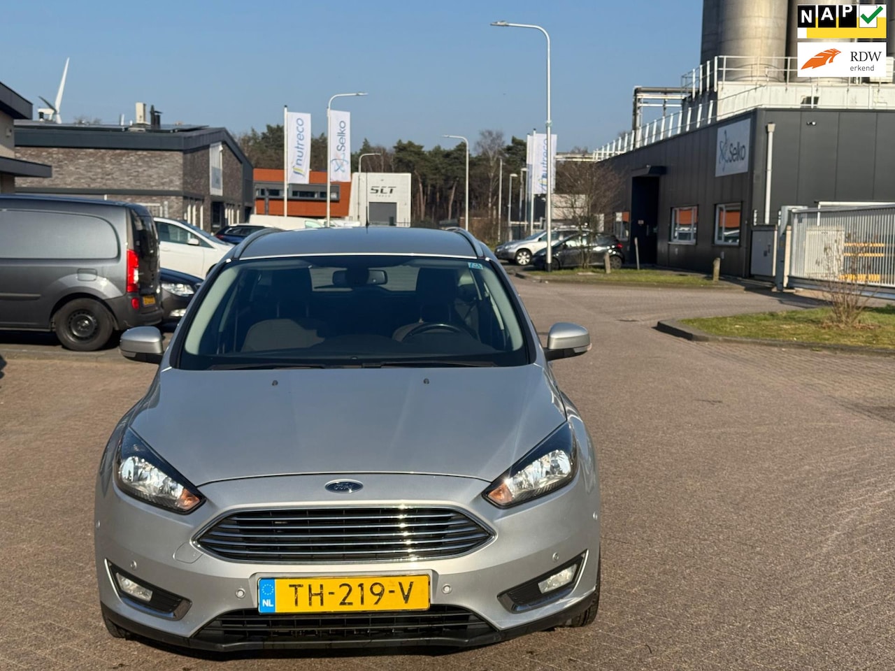 Ford Focus Wagon - 1.5 TDCI Titanium Edition 1.5 TDCI Titanium Edition - AutoWereld.nl