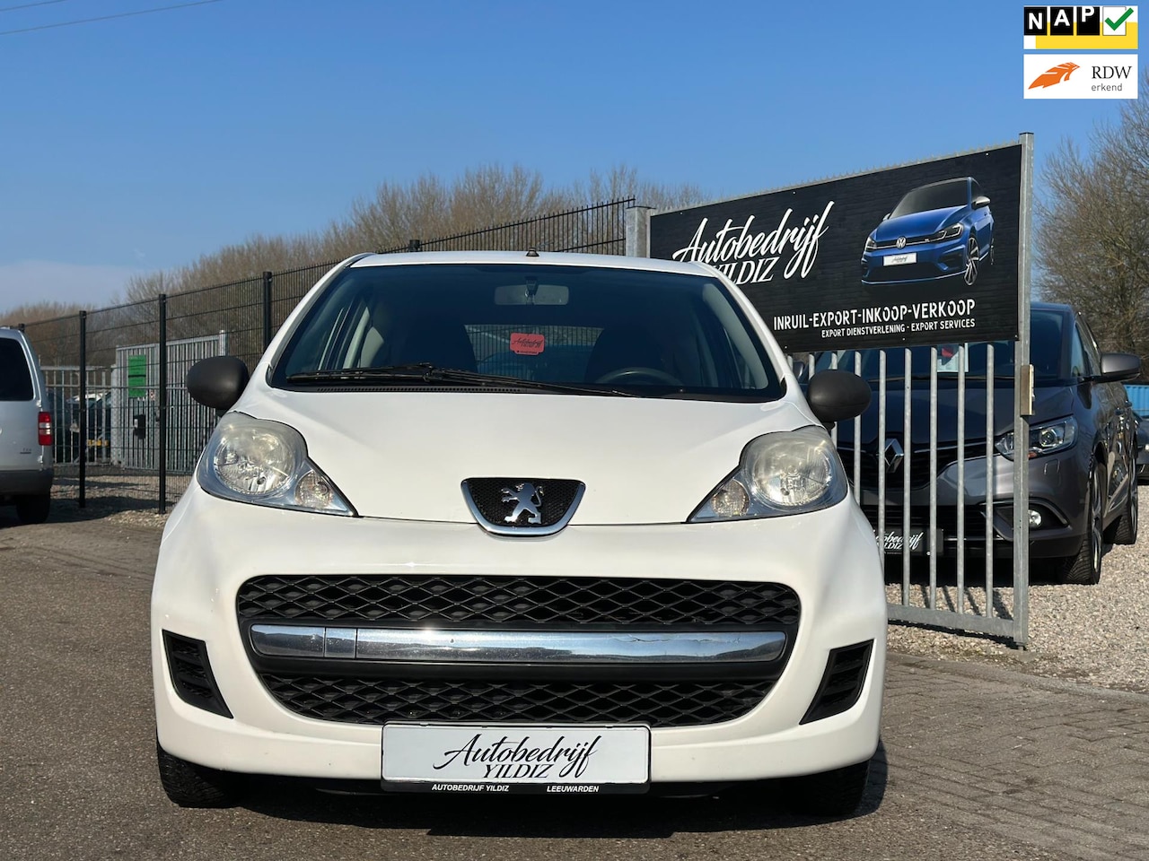 Peugeot 107 - 1.0-12V XR 1.0-12V XR, Bj 2012 3-DRS Airco - AutoWereld.nl