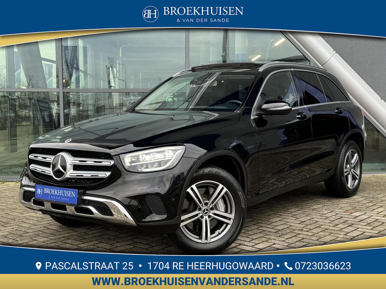 Mercedes-Benz GLC-klasse - 300e Plug in Hybride 4MATIC Premium Plus 320pk Panoramadak / Burmeister / Trekhaak Wegklap - AutoWereld.nl