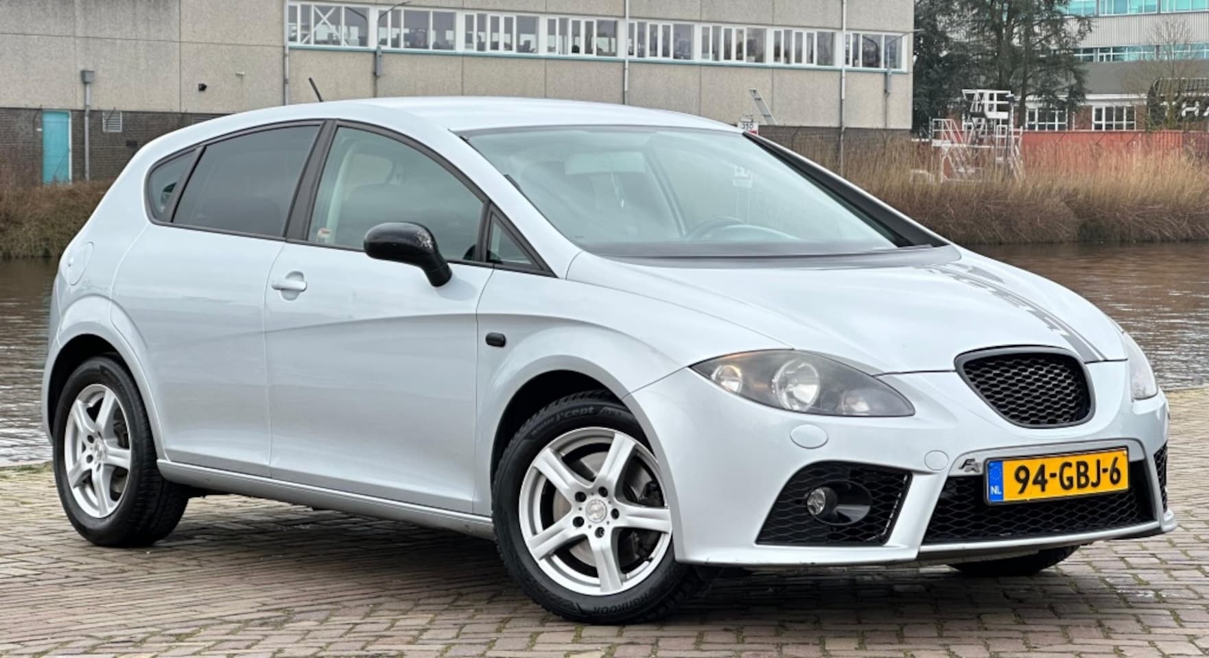 Seat Leon - 2.0 TFSI FR 2.0 TFSI FR - AutoWereld.nl