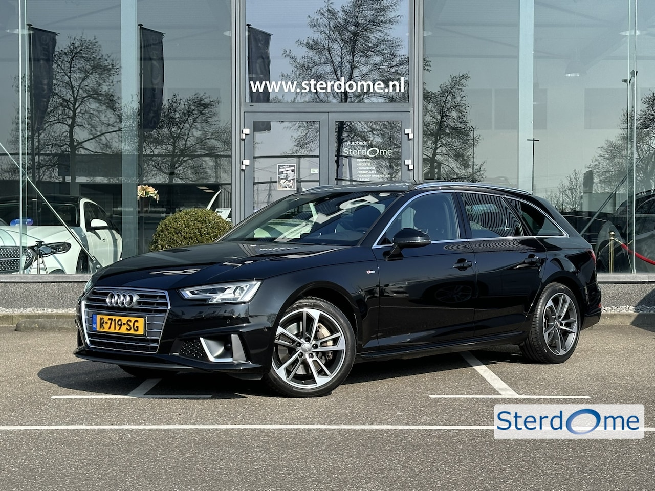 Audi A4 Avant - 45 TFSI Sport S line black edition l 245PK l ACC l HUD l Panorama dak l Stoelverwarming l - AutoWereld.nl