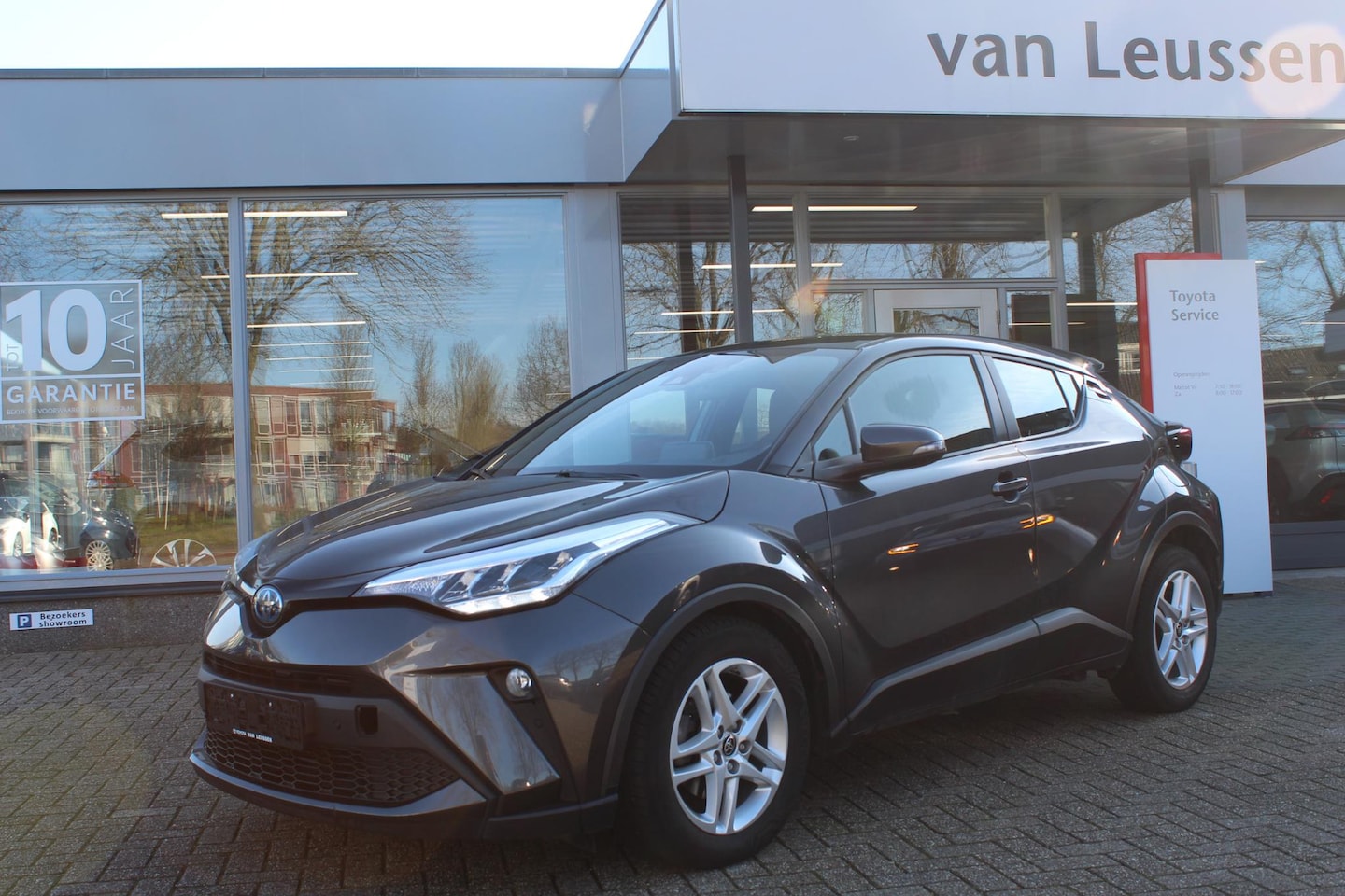 Toyota C-HR - HYBRID - AutoWereld.nl