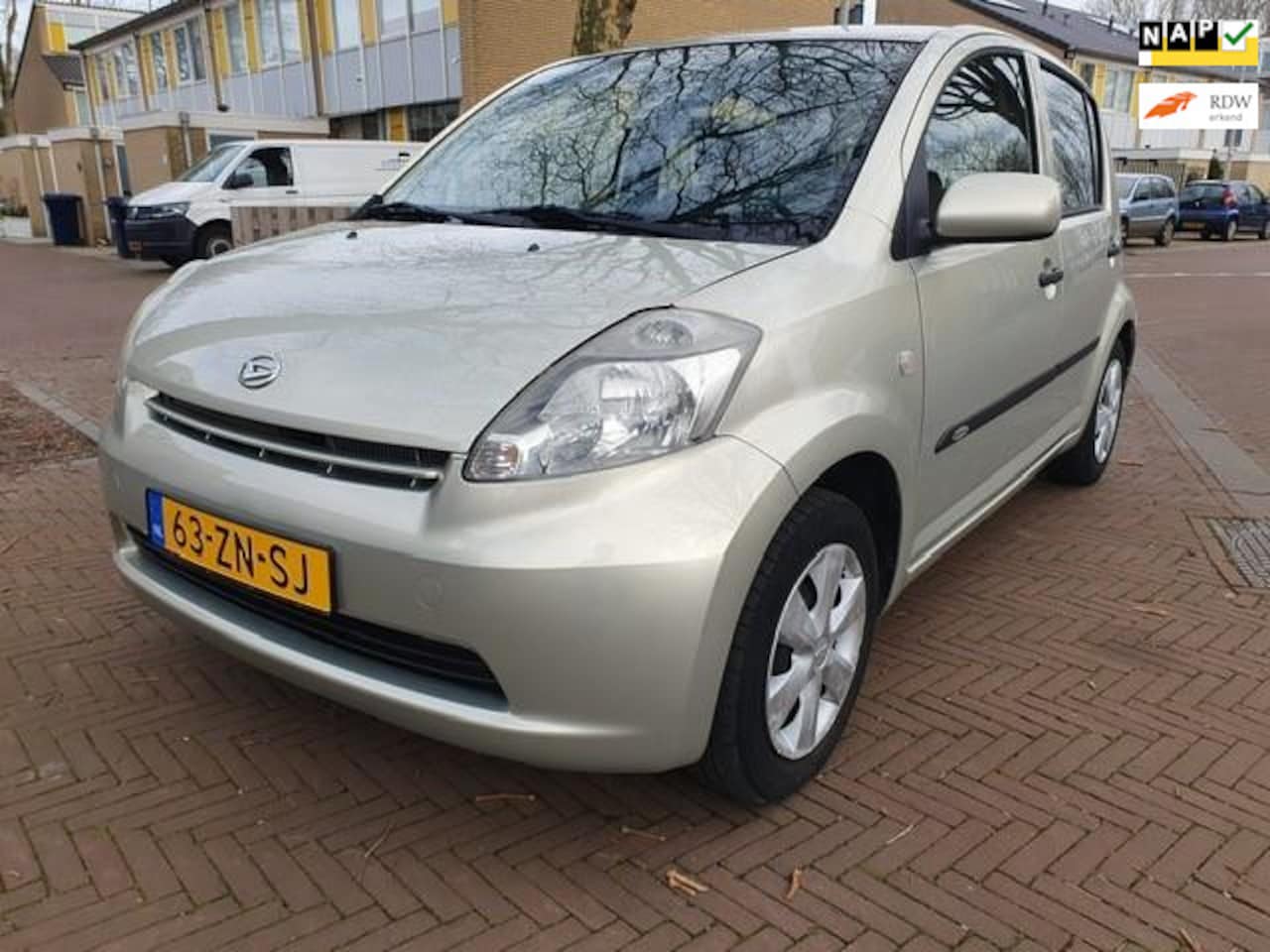 Daihatsu Sirion 2 - AUTOMAAT / 80.000 NAP / Mooie auto / 5 deurs - AutoWereld.nl