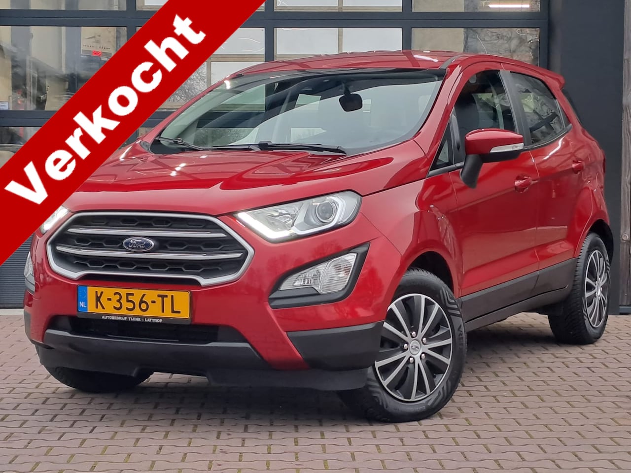 Ford EcoSport - 1.0 EcoBoost Connected | Airco | Trekhaak | Cruise | Parkeersensoren achter | All-seasons - AutoWereld.nl